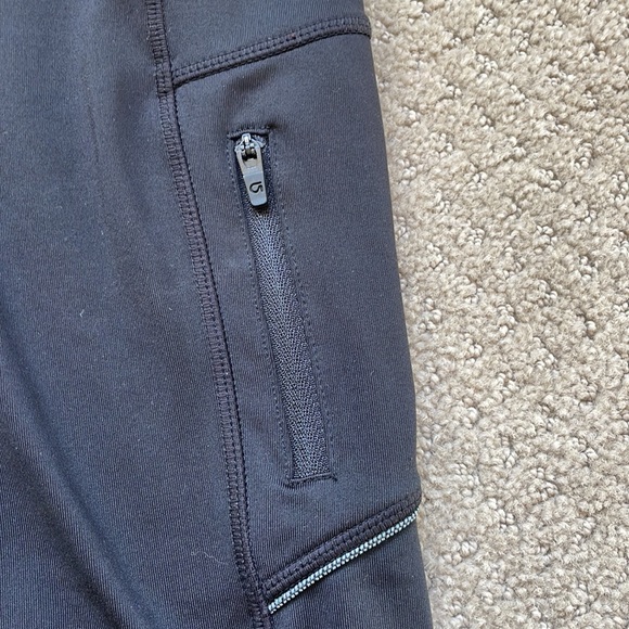 Black leggings with pockets from Gap Teen. - Picture 2 of 3